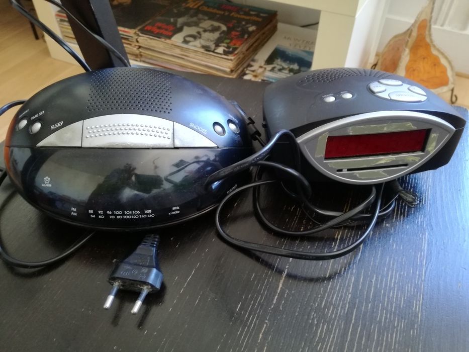 1 - Rádio Clatronic MRC 554 + Rádio Model CR- 620 v.p.ind