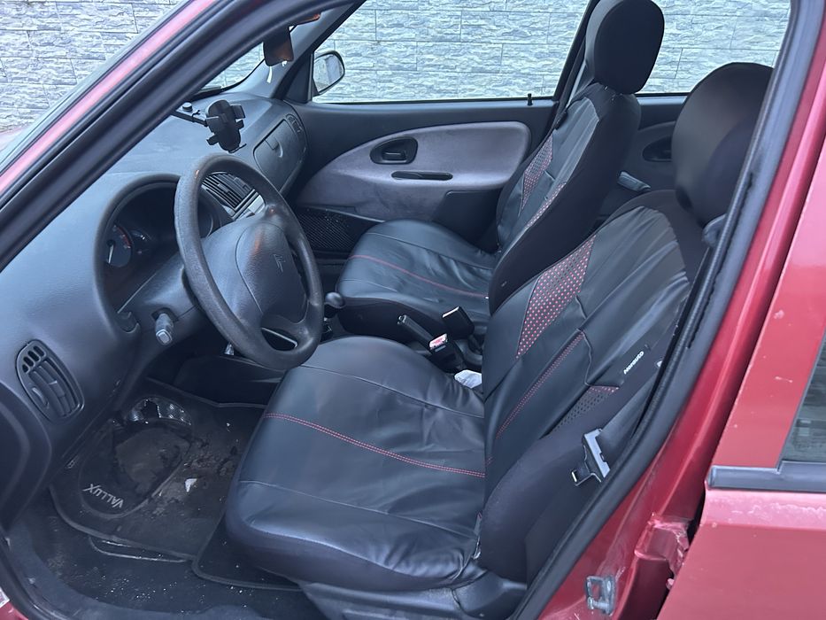 Vendo cotroen saxo 1.1 com 25 anos em estado excelente motor