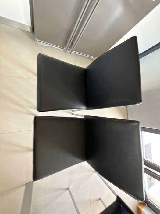 Vendo mesa em vidro trmperado + cadeiras
