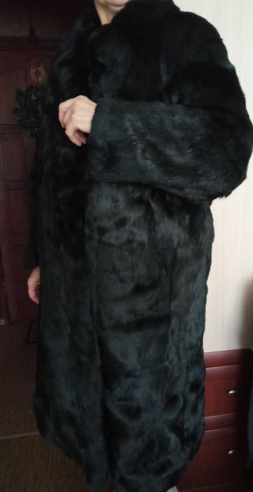 Продам Шубу Размер-50-52, мех колонок Производства ЧЕХИИ