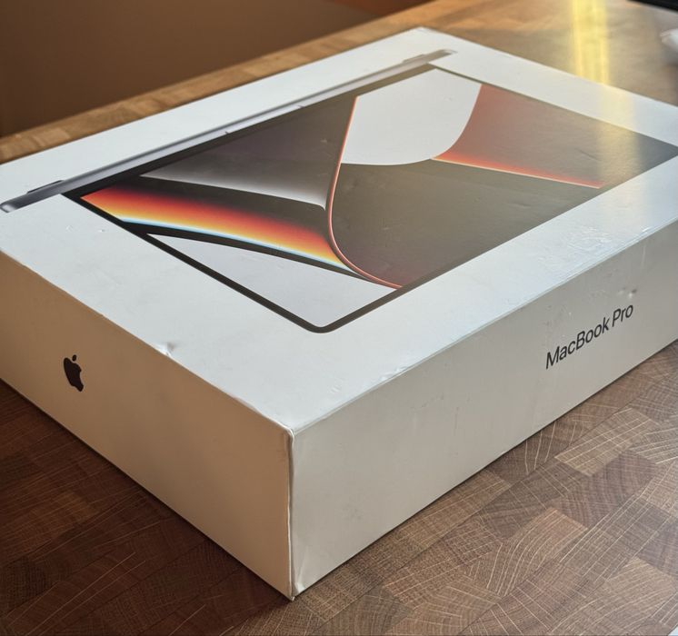 MacBook Pro 2021 14” | M1 Pro | 16 GB RAM | 512 SSD | Kond. Bat. 87%