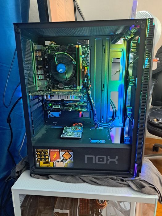 Torre gaming low cost