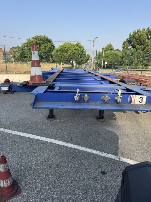 Semi reboque porta contentores 20”