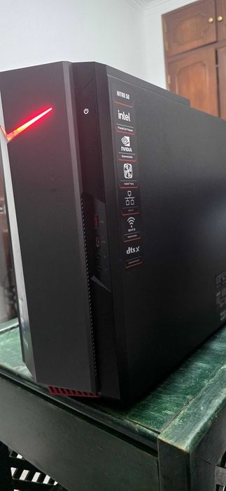 Acer nitro gaming desktop + Monitor Gaming