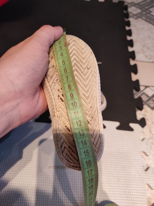 Buty chłopięce Zara beżowo szare rozmiar 23
