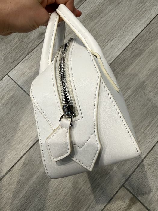 Сумка  натуральная кожа Alaia