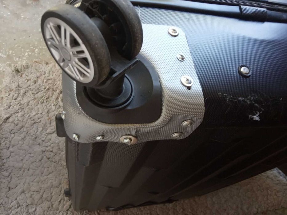 Валіза    З європи