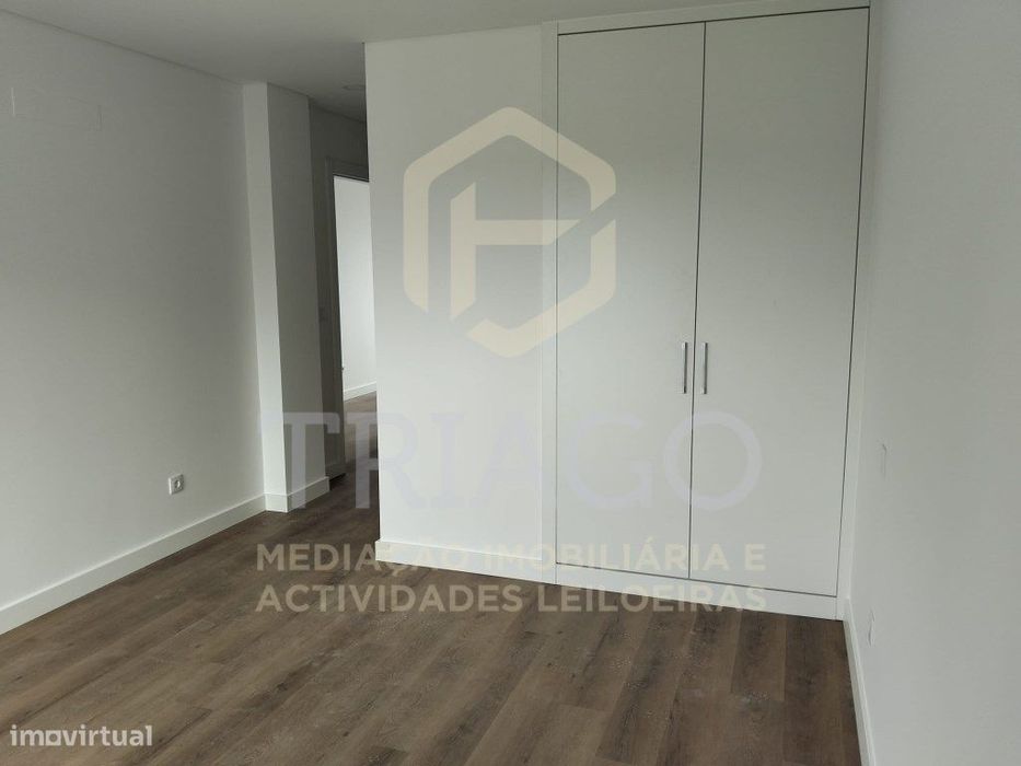 Fantástico Apartamento T2 com Varanda