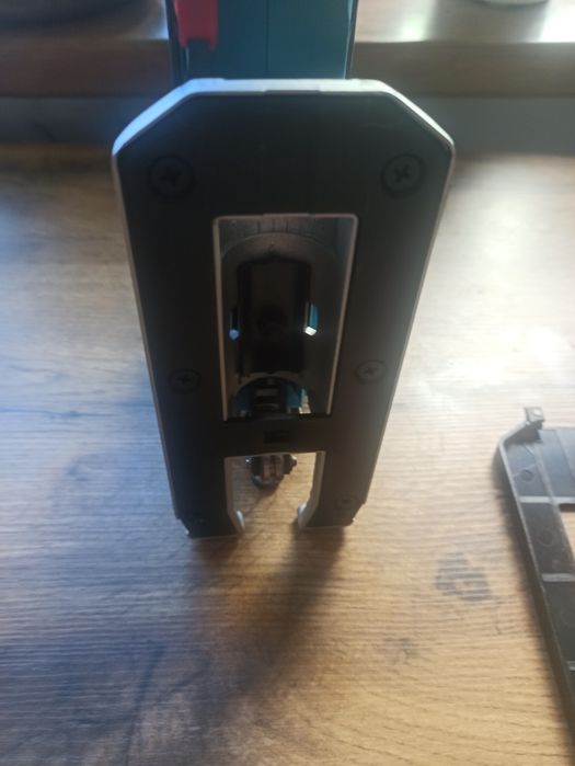 Wyrzynarka akumulatorowa Erbauer 12V compact