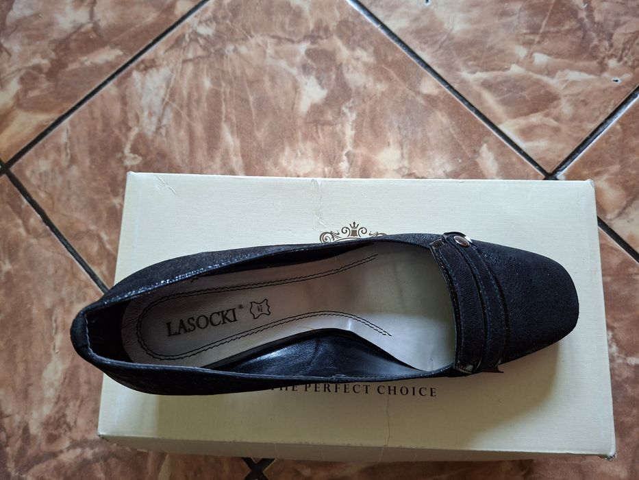 Półbuty damskie Lasocki