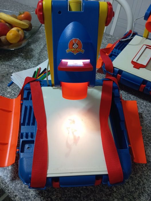 Projetor de desenhos