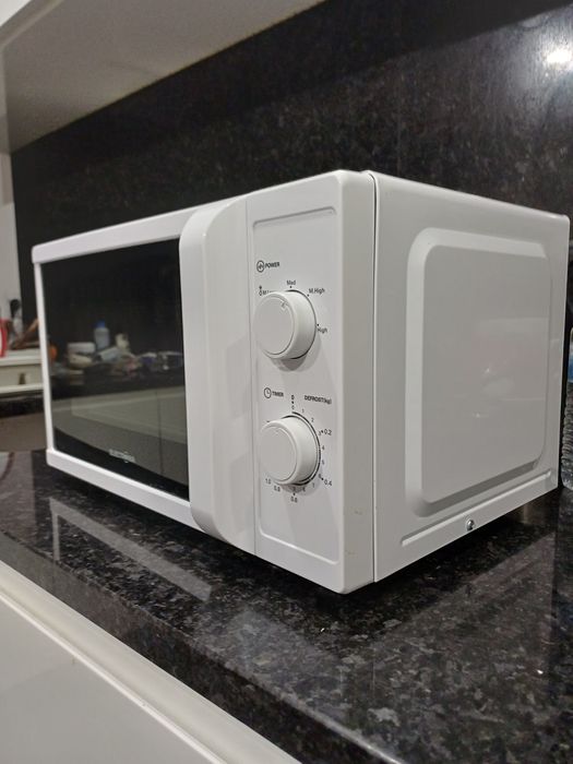 Microondas marca Electrónia