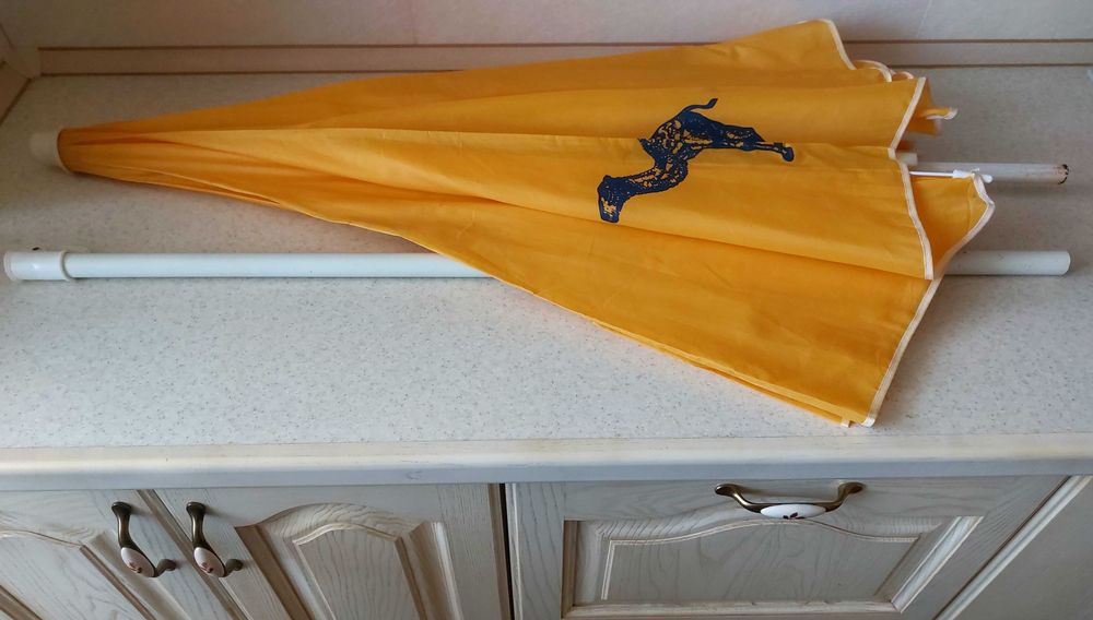 Зонты от солнца на пляж; от дождя, в т.ч. на реабилитацию