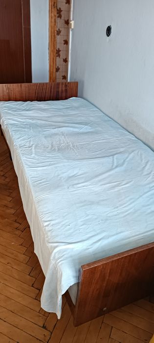 Ліжк односпальне