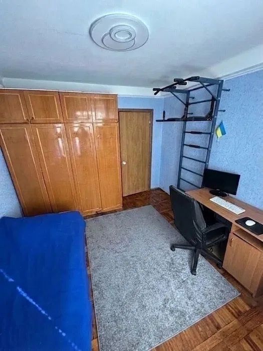 Продам просторную 3-комнатную квартиру в ТОП-локации Хортицкого района