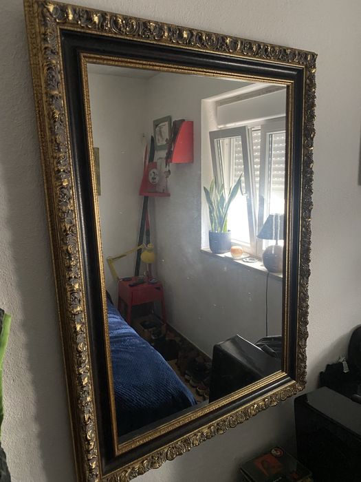 Espelho com moldura
