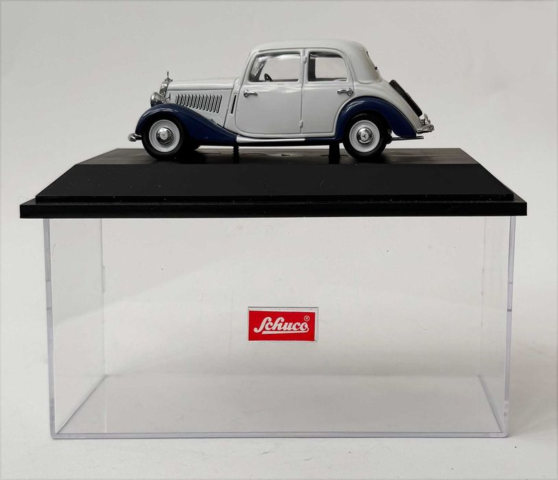 SCHUCO_Ref 02369 Mercedes Benz 170 V. Escala 1/43. Modelo raro, como novo.