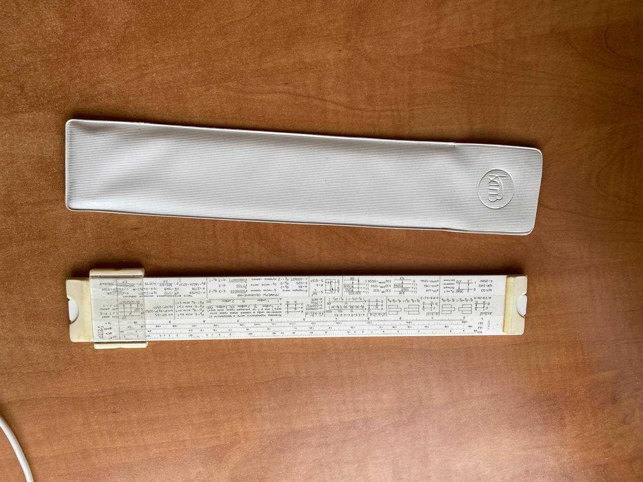 Логарифмическая линейка