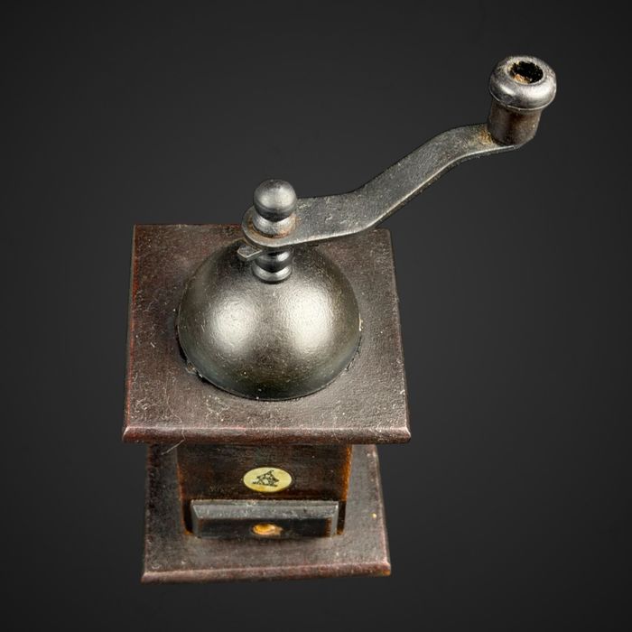 Drewniany młynek do przypraw pieprzu soli Bielsko PRL B61/012604