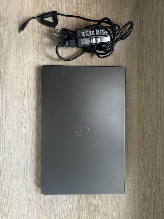 Laptop DELL VOSTRO 15’ 5568 uszkodzony