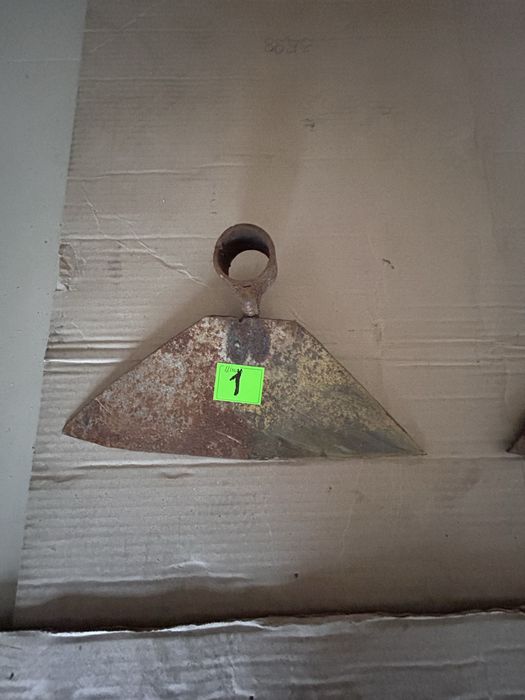 Тяпка, сапка, сапа.мотика.мотига