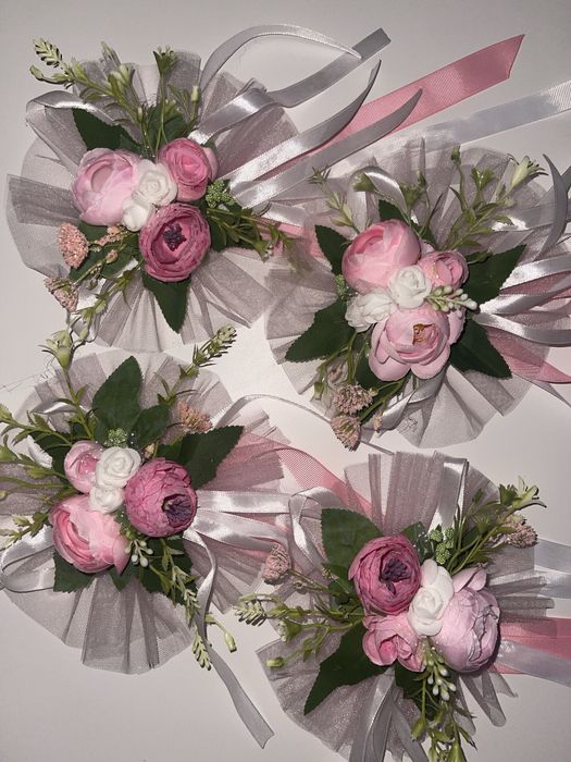 Прикраса на весільне авто