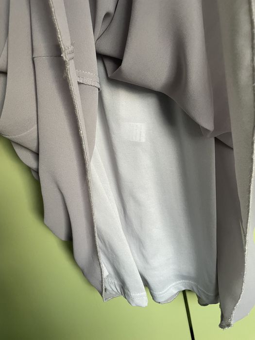 Sukienka z kryształkami