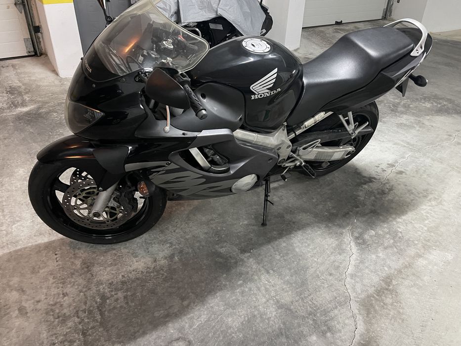 Honda cbr 600 f4