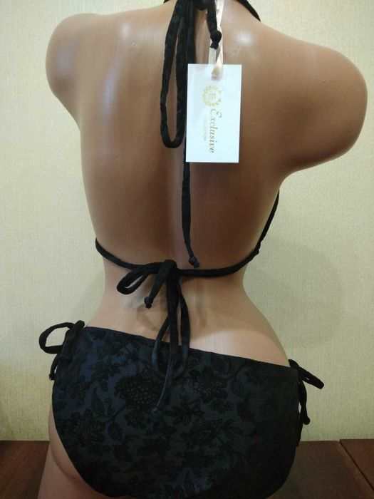 Класний купальник, р.46 из ткани бифлекс-флок,красивая посадка...