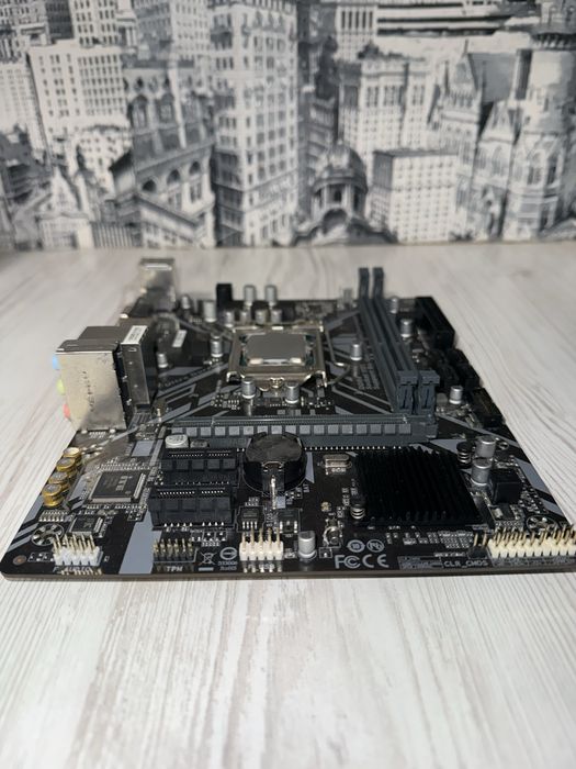 Комплект Gigabyte H310M S2 2.0 + Intel Core i3-9100F (LGA 1151v2)
