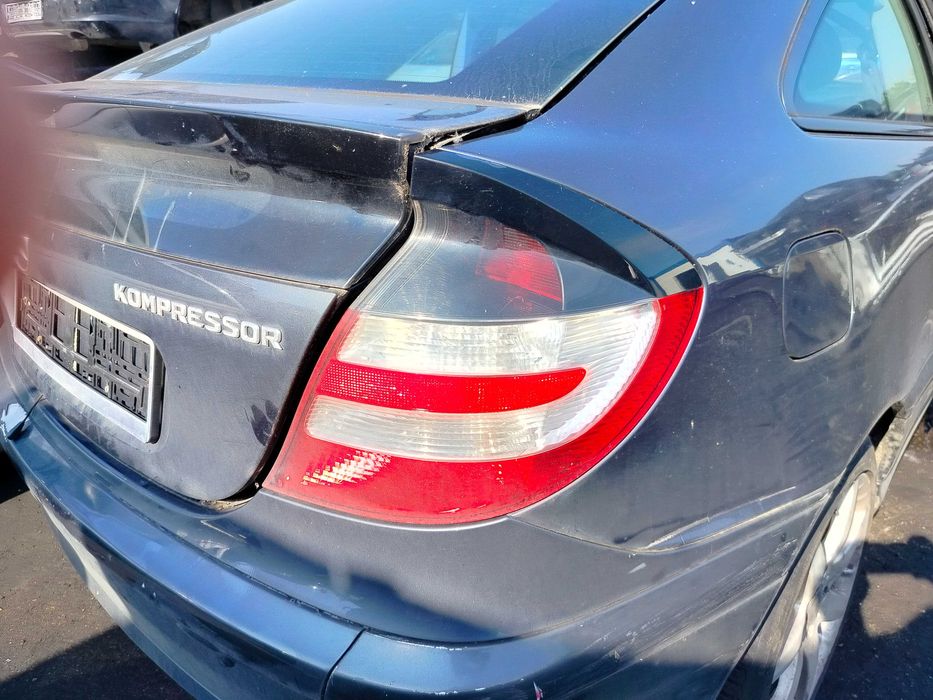 Lampy tylne Mercedes C klasa w203 coupe