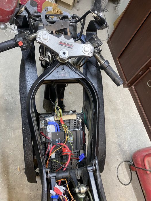 електро мотоцик на базі riedju