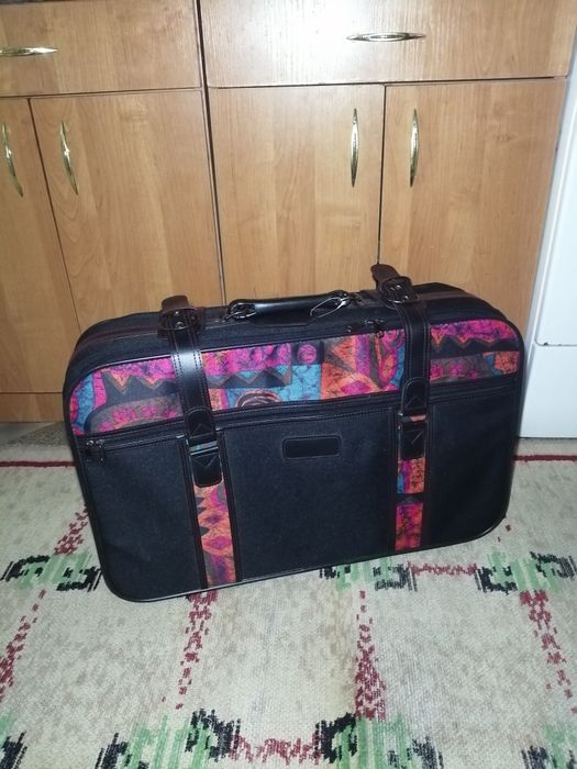 Чемодан на колесах