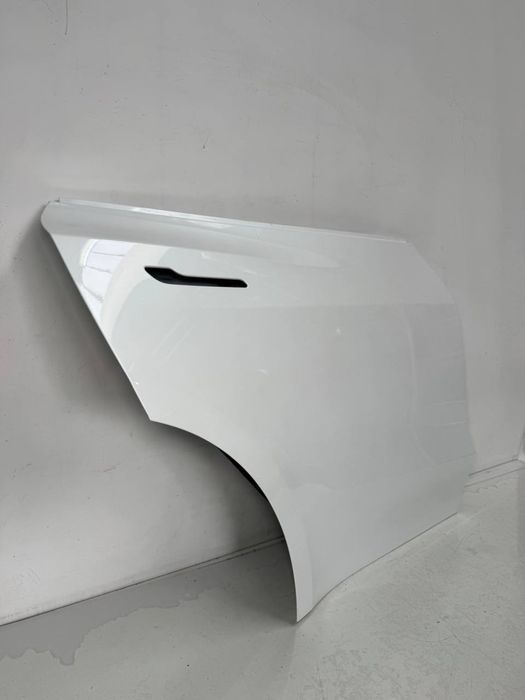 Двері задні до Tesla Model Y 2020-2024