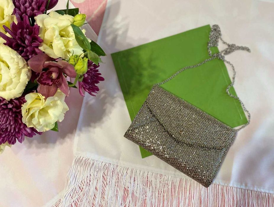 Клатч маленькая сумочка, заколка для невесты или дружки