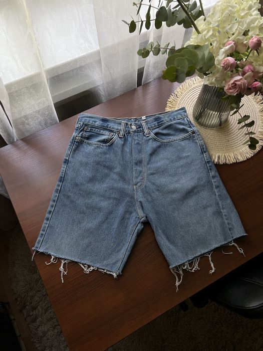 Джинсові шорти Levi's розмір L