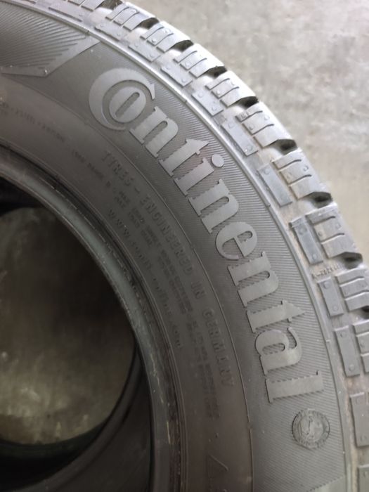 Pneus 215/70r15CP Continental VancoCamper com 90% piso
