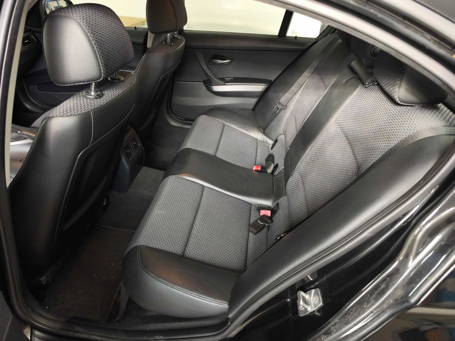 BMW E90 318d 2010