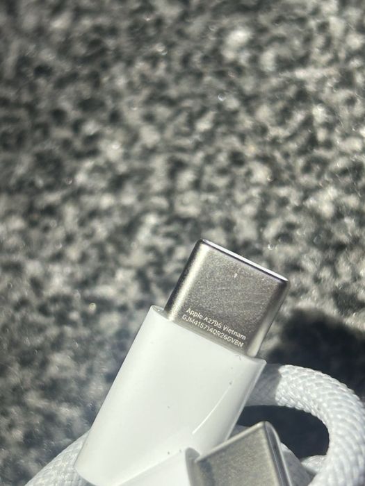 Кабелі Apple USB-C / Lightning (оригінал)