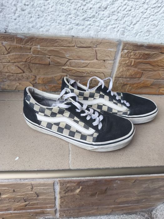 Buty  młodzieżowe sportowe