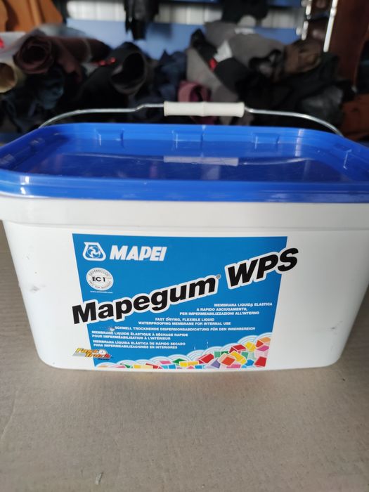 Mapegum WPS і Bostik Wall Super