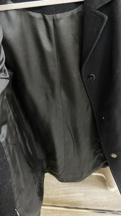 Стильне жіноче пальто — чорне — демісезон Бренд — Nina Vladi