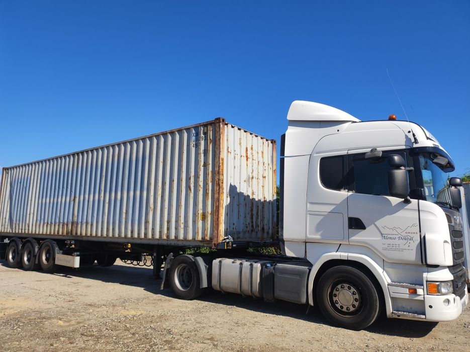 Contentores 12 metros altura máxima