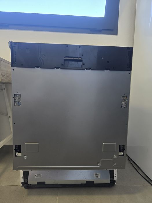 Teka DFI 46700 Encastre – Avariada – 1 Ano de Uso – Para Reparação/Peças