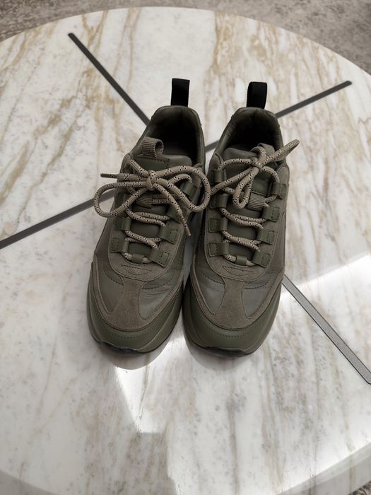 Кроссовки женские massimo dutti