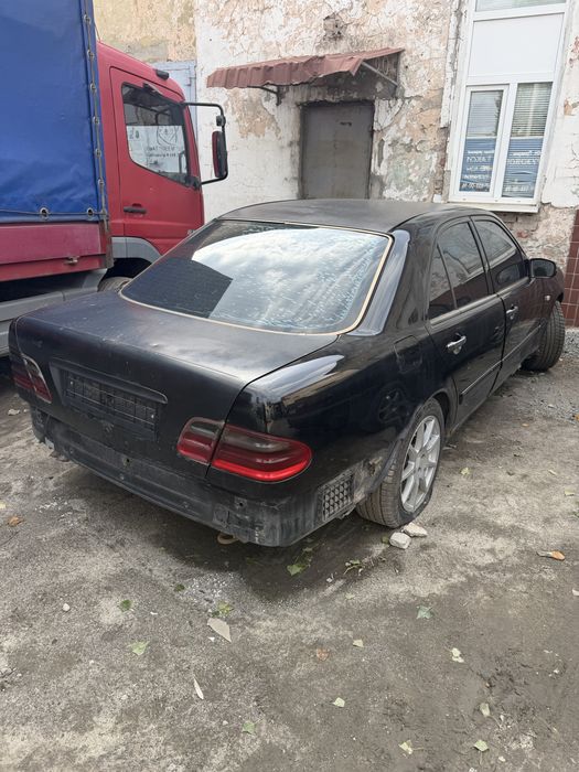 Продам Мереседес w210