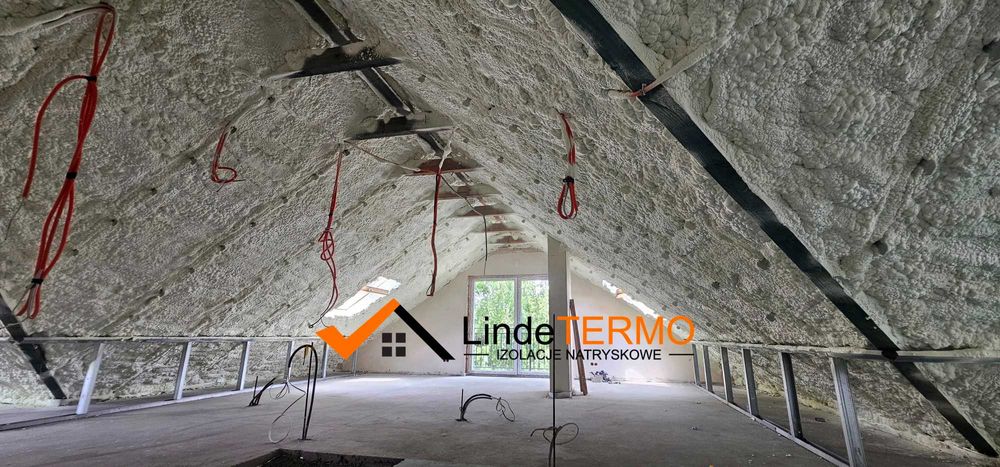 Ocieplanie pianą PUR, izolacje natryskowe, poddasza, pianowanie pianka