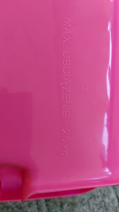 Zestaw dla dziecka: fotelik do karmienia, nocnik, krzesełko, huśtawka