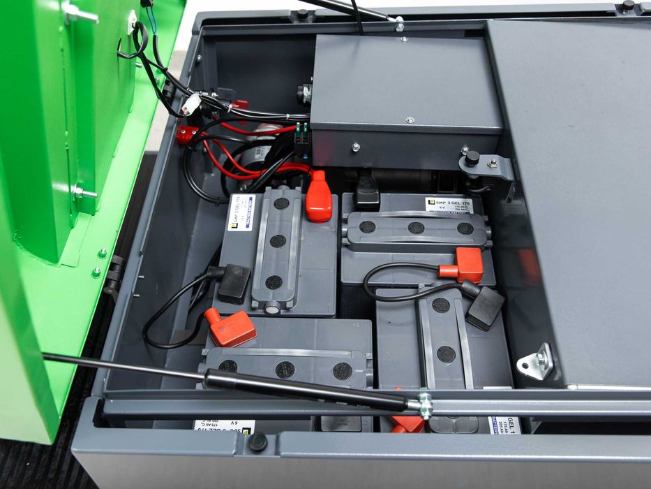 ZAMIATARKA IPC GANSOW 1010 E NOWE BATERIE 2013r 432mth 26000 netto