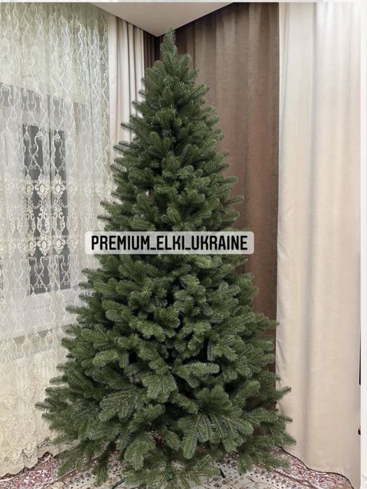 Продам дуже красиву литу ялинку, висота 2.10